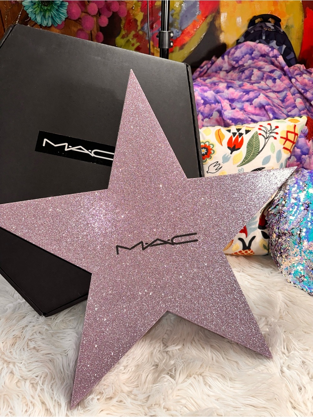 MAC • Stars For Days 2019 Limited Edition Advent Calendar Lavender Glitter Box - Picture 16 of 17